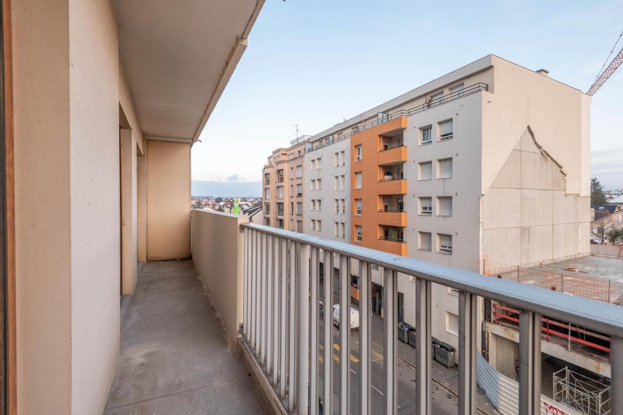 Homey Lotus Centre / Proche Gare Avec Acces A Geneve Annemasse Ngoại thất bức ảnh